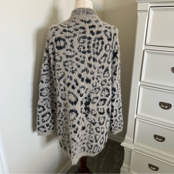 Fuzzy Leopard Cardigan Duster - Picture 8 of 13